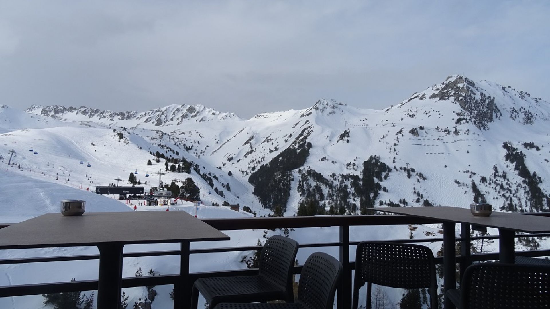 Лез Арк (Les Arcs)- комфортна ски почивка в Алпите