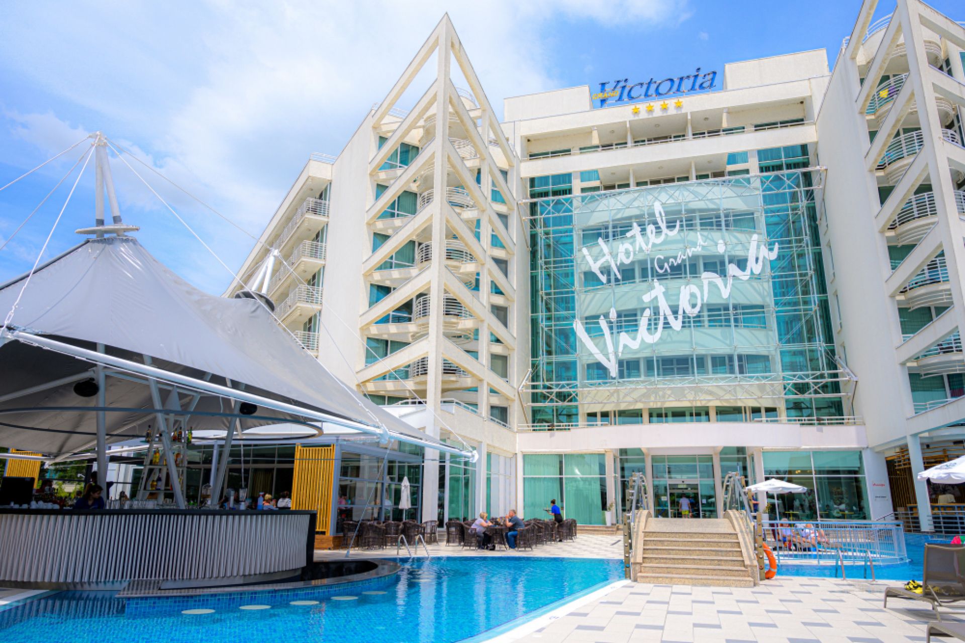 Почивка в хотел ЕФЕКТ ГРАНД ВИКТОРИЯ 4*, СЛЪНЧЕВ БРЯГ - ЕФЕКТ ГРАНД ВИКТОРИЯ **** +ПЛАЖ