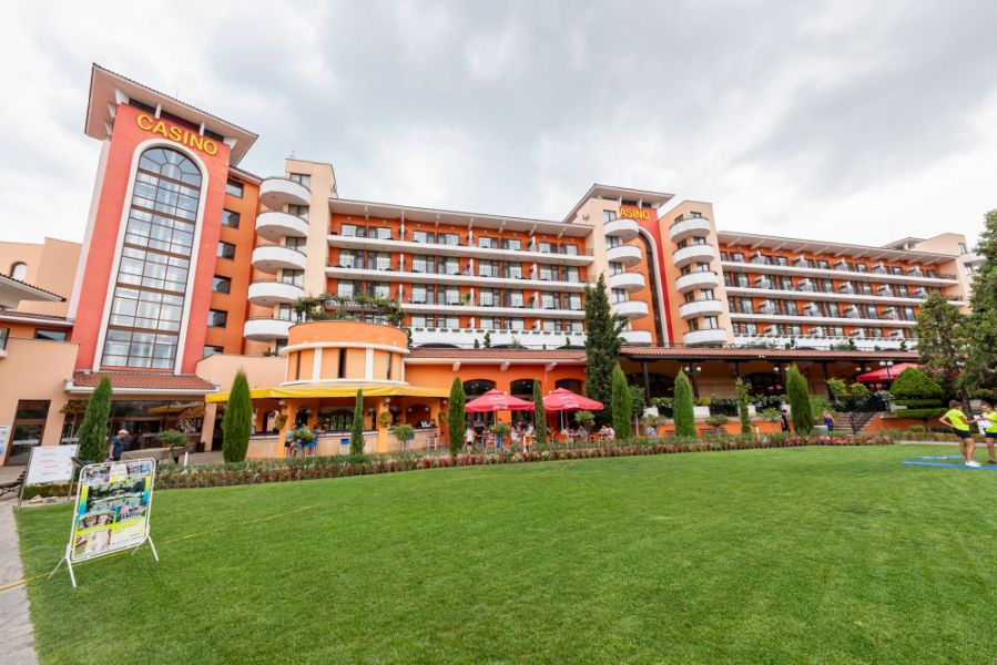 Почивка в хотел ХРИЗАНТЕМА 4*, СЛЪНЧЕВ БРЯГ - ХРИЗАНТЕМА ****