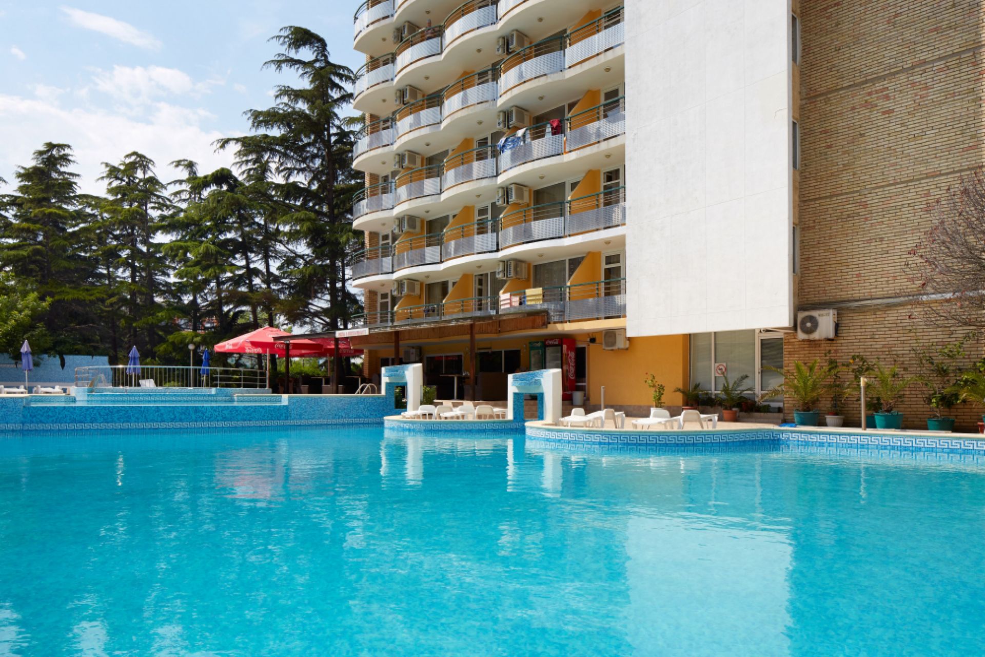 Почивка в хотел ЯНТРА СЛЪНЧЕВ БРЯГ 3*, СЛЪНЧЕВ БРЯГ - ЯНТРА СЛЪНЧЕВ БРЯГ ***