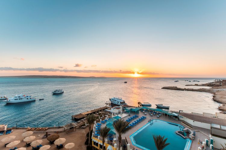 SUNRISE HOLIDAYS RESORT (ADULTS ONLY +16)